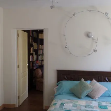 Bed & Breakfast La Maison Aux Volets Verts *