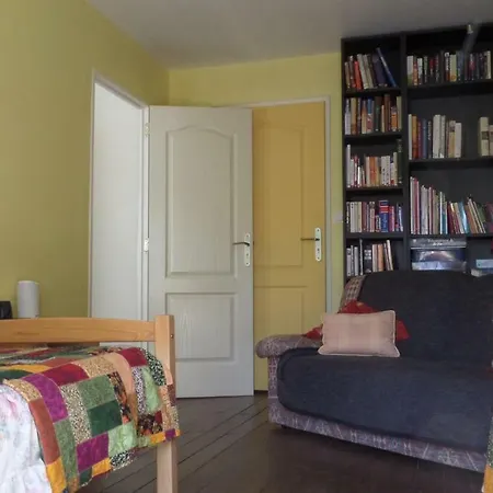Bed & Breakfast La Maison Aux Volets Verts Saucede